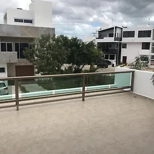Airport Zone , Cancún Mexique